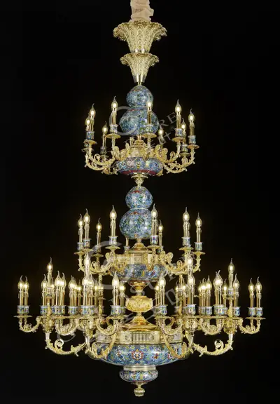 Đèn chùm cổ điển đồng màu vàng 24K, 62 bóng, Ø150 cm