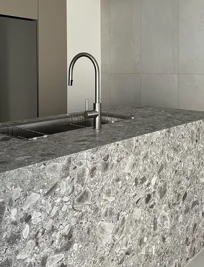 Đá nung kết vân terrazzo xám hiện đại, bộ sưu tập 2026 – ảnh 3