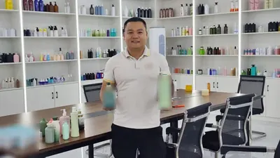Showroom mẫu chai lọ bao bì mỹ phẩm